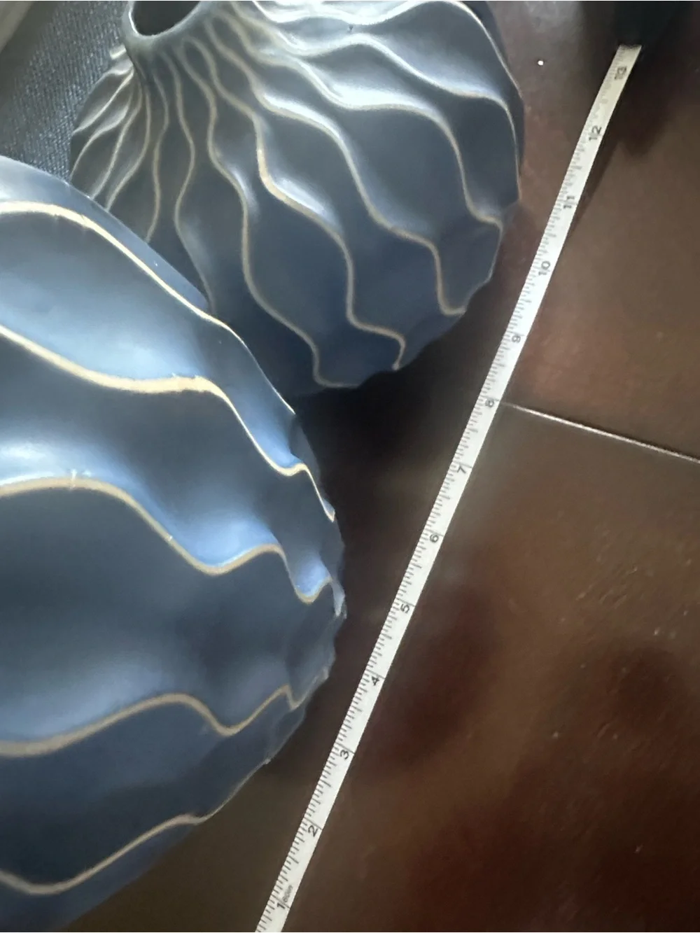 Ceramic Blue Wavy Pattern Decorative Vases